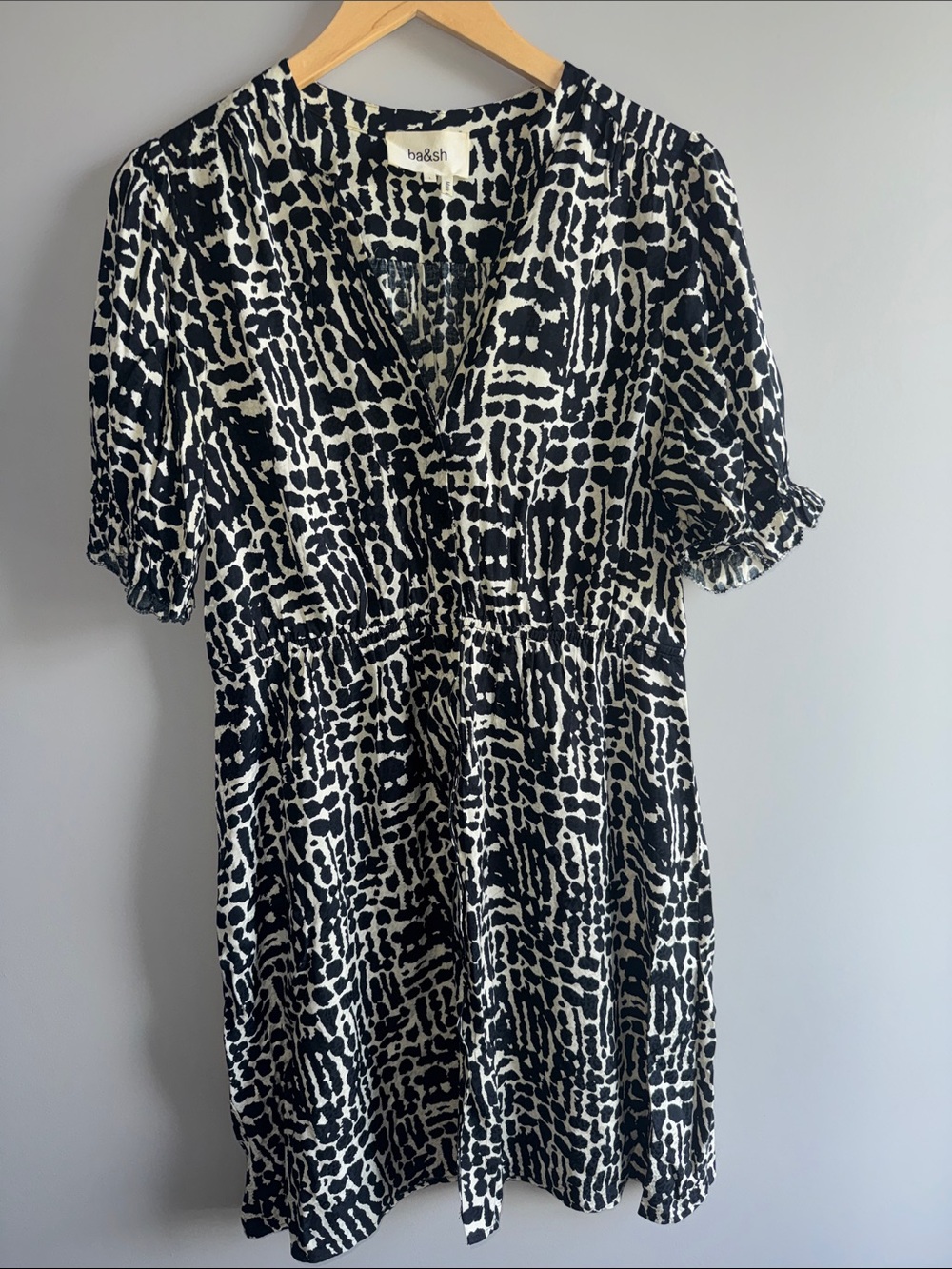 ba&sh Black and White Abstract Print V-Neck Dress